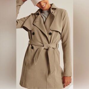 Abercrombie & Fitch Women’s Khaki Trench Coat Barely Worn